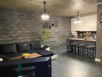 Фото номера Апартаменты с 2 спальнями Гостевой дом V&amp;V Hotel г. Gyulagarak 19